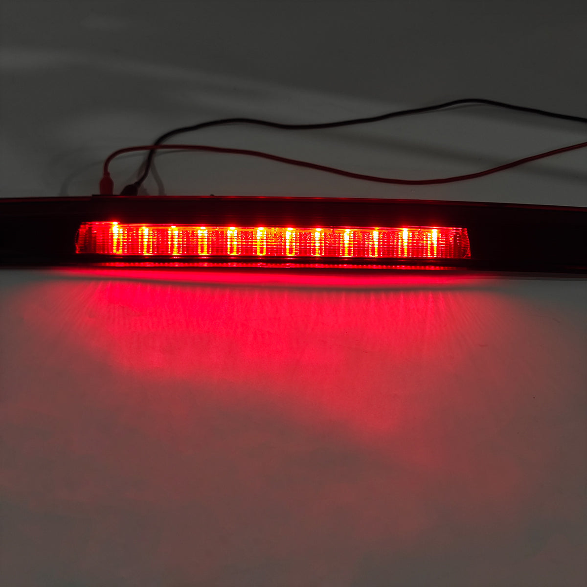 Rear Third Brake Light Lamp 30764562 For Volvo XC60 2008-2017 Red