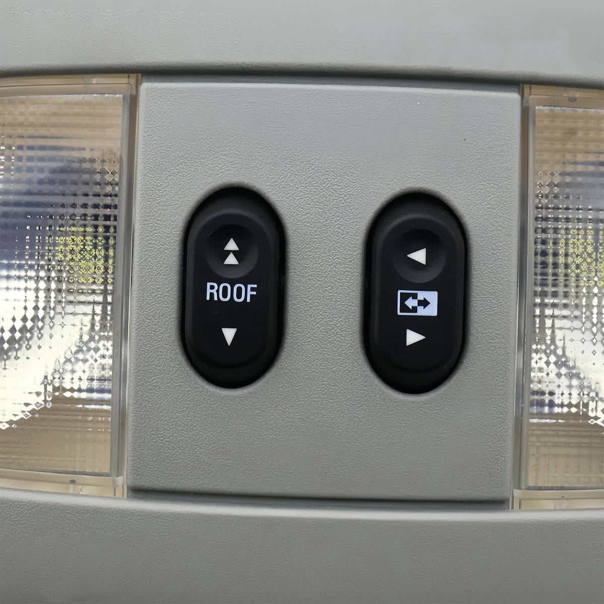Overhead Console Dome Map Light Sunroof Switch 7L3Z-18519A70-BC for Ford F-150 04-08