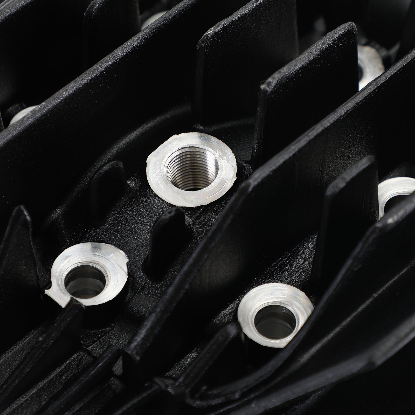 CYLINDER HEAD For Yamaha 1978-1981 DT175 E/F/G/H / MX175 F/G/H 2A7-11111-00-00