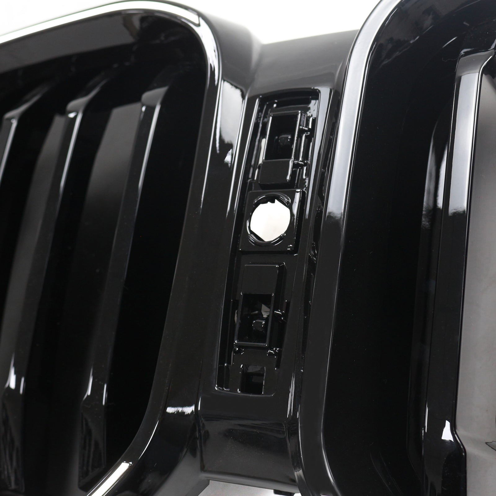 2022-2025 BMW X3 G01 X4 G02 Glossy Black Front Bumper Kidney Grille With Camera Hole