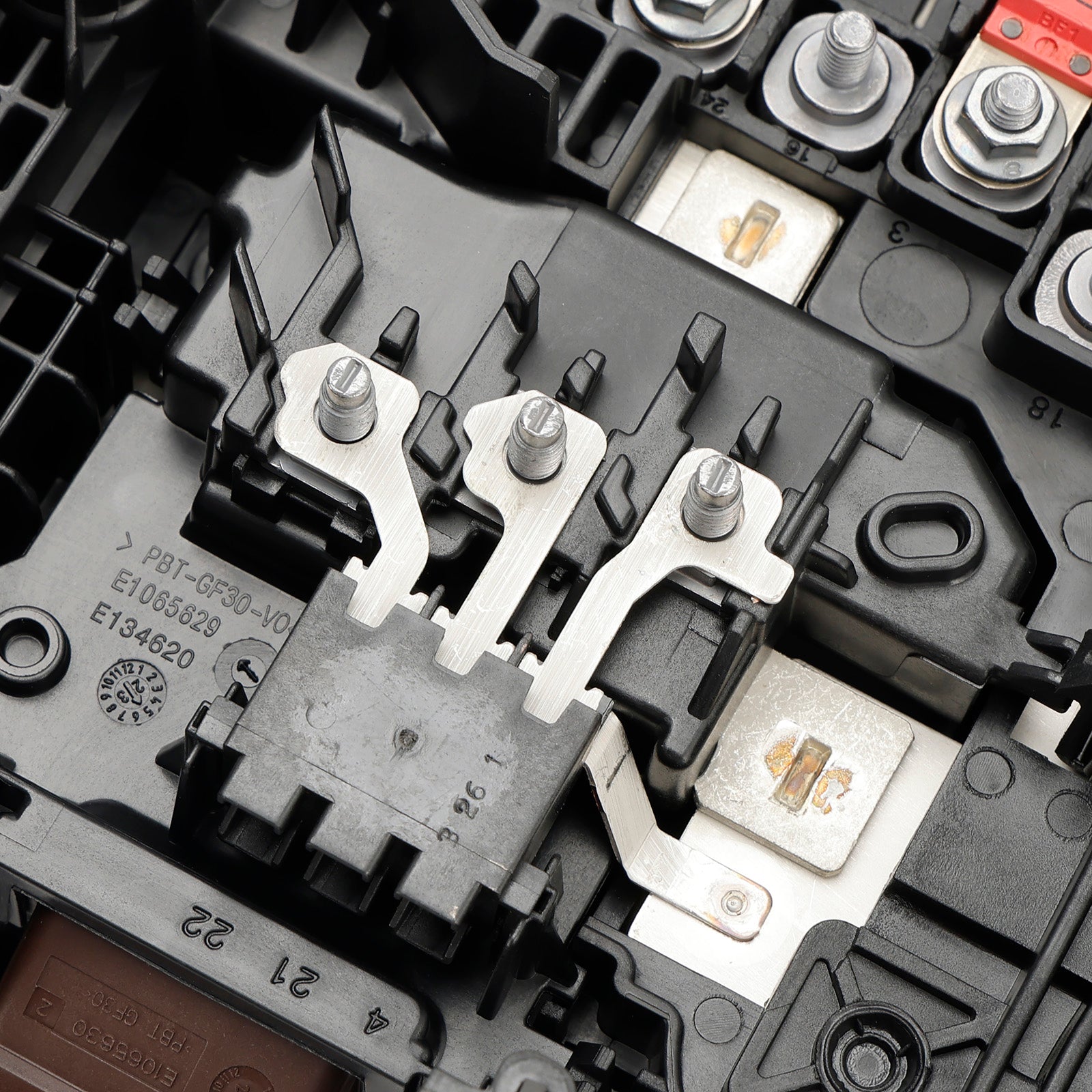 2013+ Citroen C4 Picasso II 1.2 THP 1.6 VTi 1.6 THP 1.6 HDi & BlueHDi & 2.0 BlueHDi Fuse Box Voltage Module 9675350380