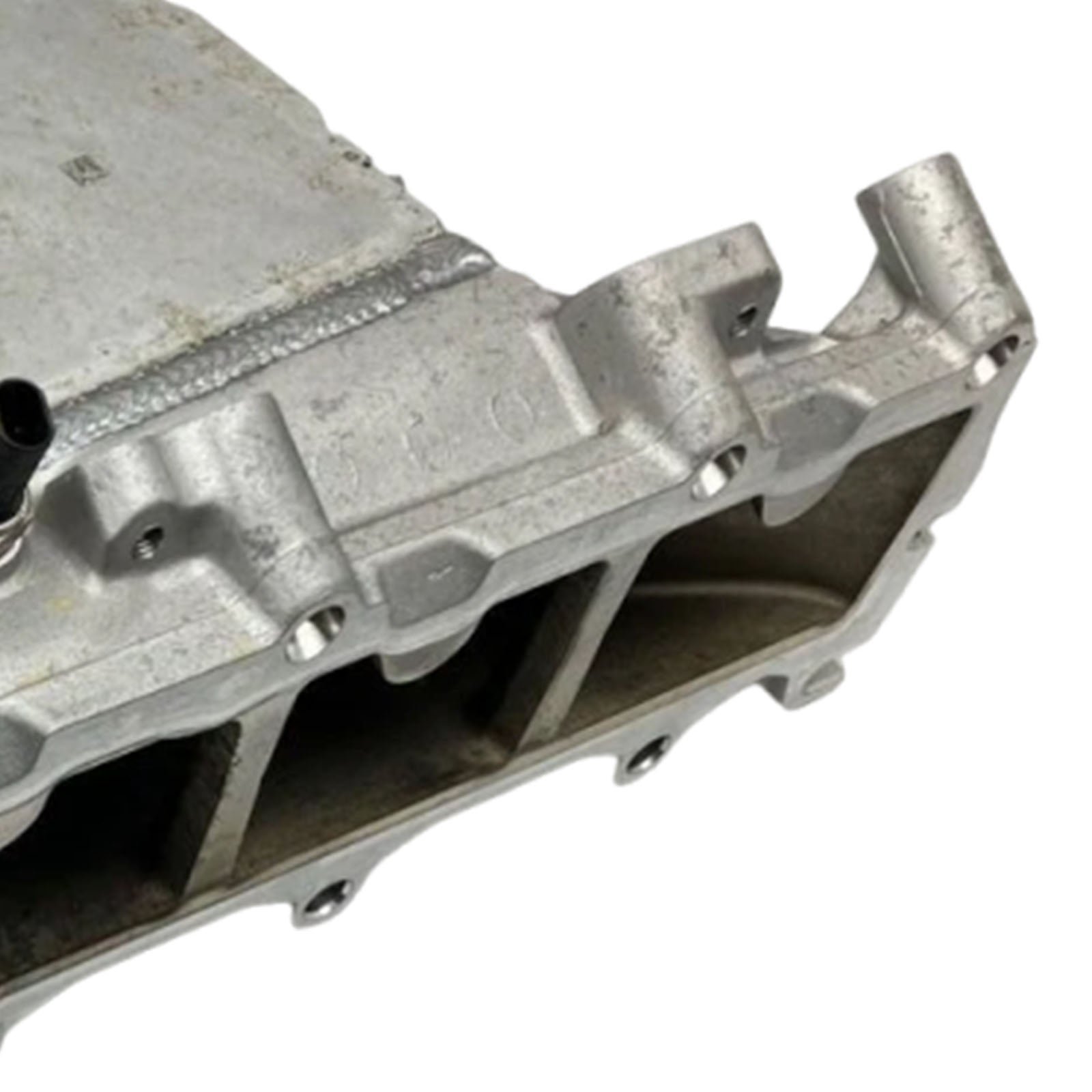 2014-2017 For Audi Q5 8R Intake Manifold Intercooler 04L129711AE