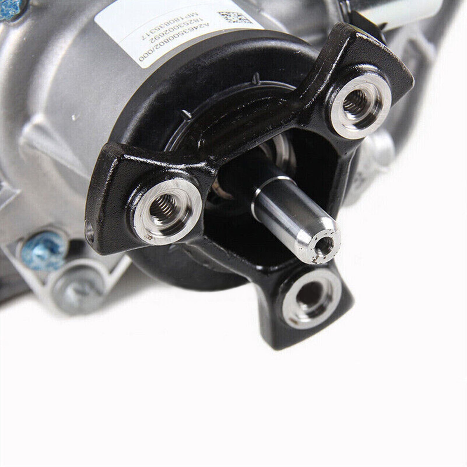 Mercedes Benz A/W17 A 200 CDI 4-MATIC Rear Differential Assembly A2463500802 A1763503100
