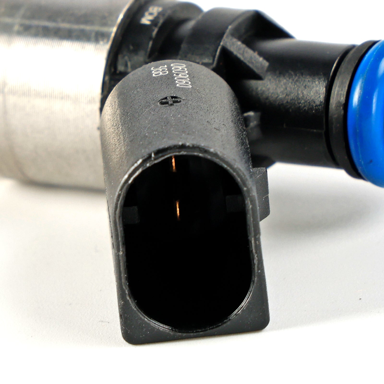 2004-2008 Audi A3 2.0T 1PCS Fuel Injector 0261500011 06D906036B