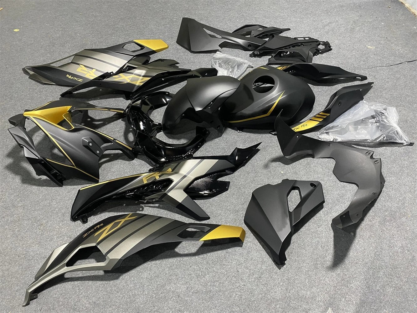 2019-2025 Kawasaki Ninja ZX-25R Amotopart Injection Fairing Kit Bodywork ABS #104