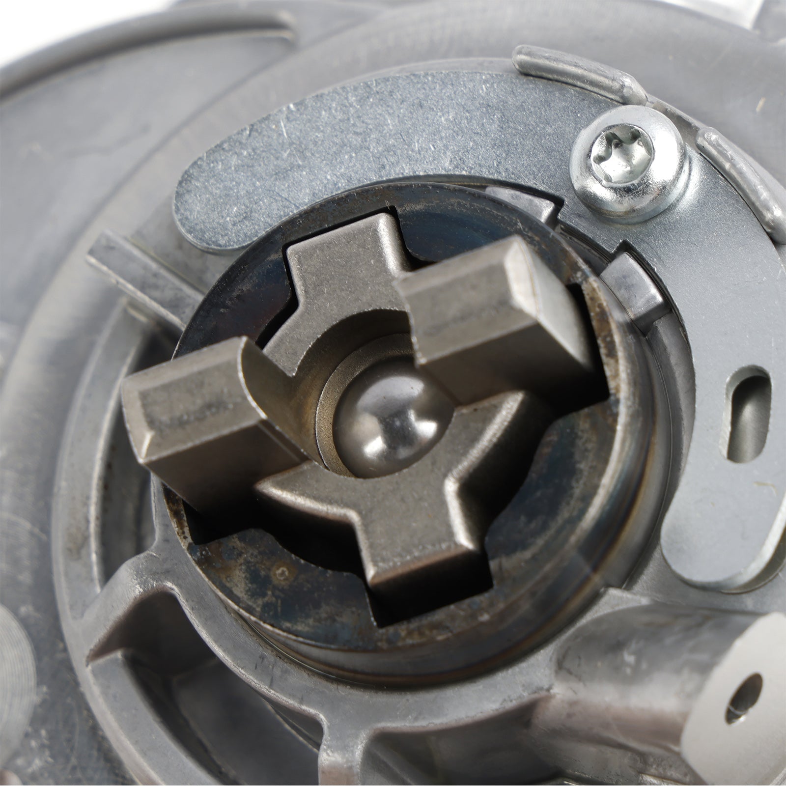 2009-2012 Audi Q5 V6 3.2L Brake Vacuum Pump 06E145100M