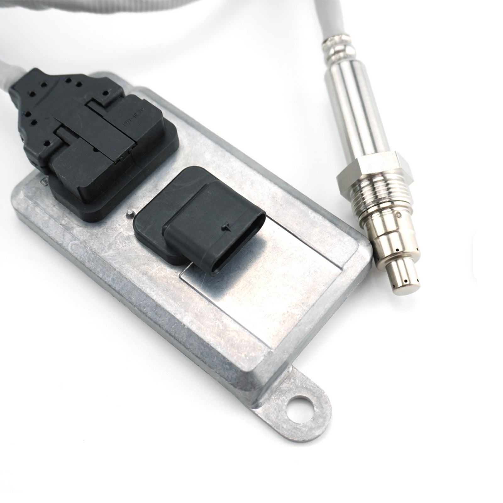 Nitrogen Oxygen NOX Sensor 5WK97206A 8983023940 For Isuzu 24V 4HK1 6HK1 4JJ1 6WG1