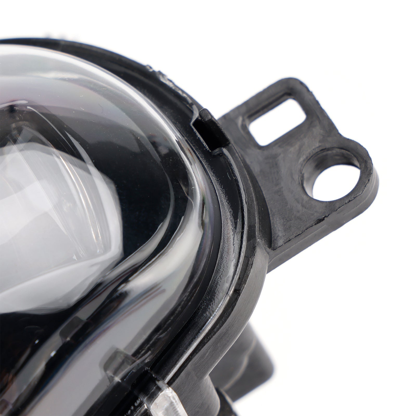 2020-2024 Volvo C40 Pair Front Fog Light Lamp 32365034