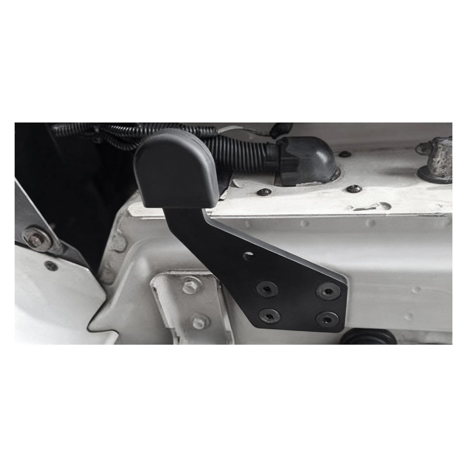 Hood Guide Poly Left+Right HLK2733L HLK2733R For Select International Trucks