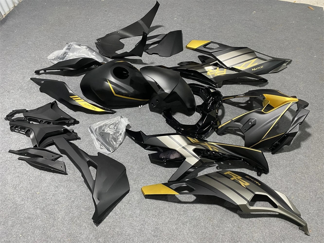 2019-2025 Kawasaki Ninja ZX-25R Amotopart Injection Fairing Kit Bodywork ABS #104