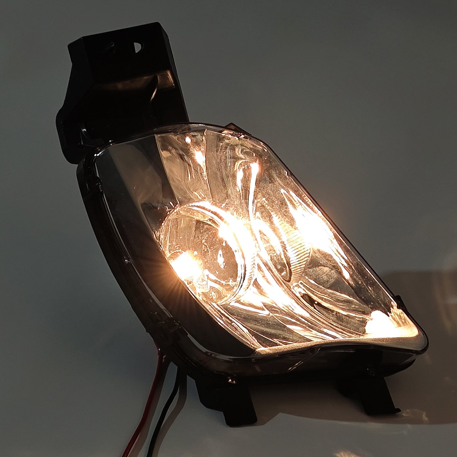 Front Right Fog Light Cover With Bulb For Peugeot 308 CC 4B Hatchback 2007-2014