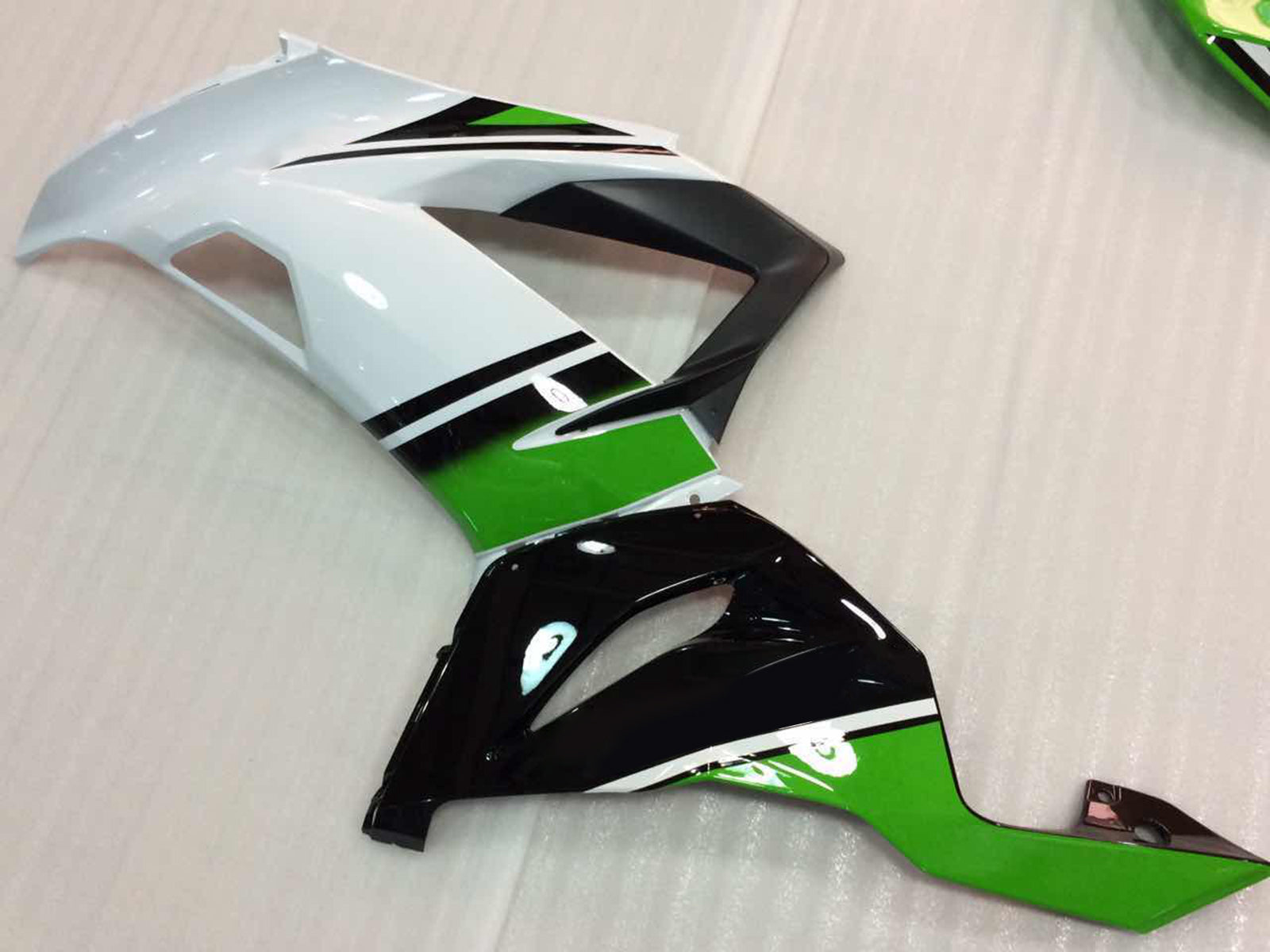 2013-2018 Kawasaki ZX6R 636 Plastics Green White Ninja Racing Generic