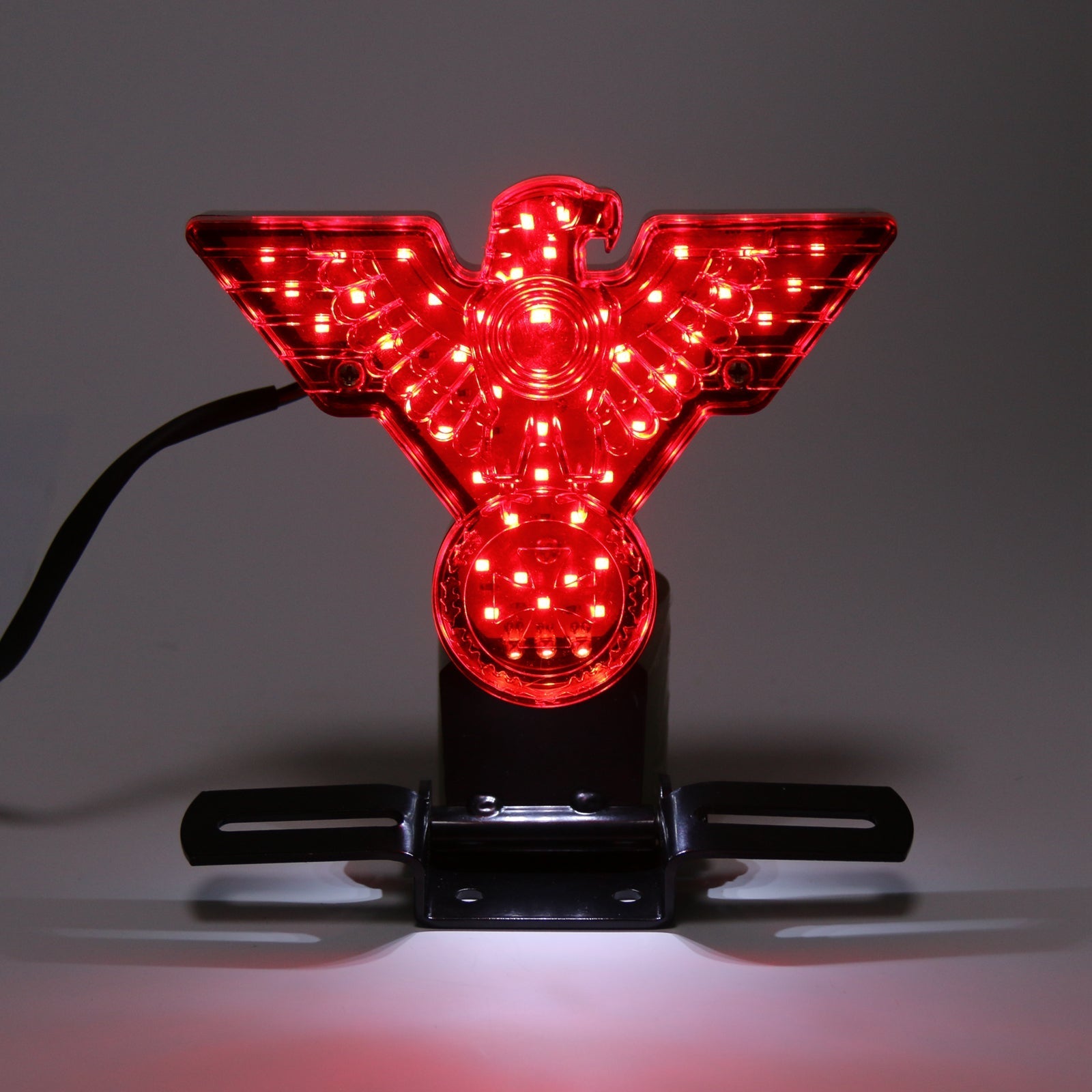 Motorcycle Eagle Led Rear Tail Light Lamp w/Plate for Harley Chopper Bobbe, 2 Color Generic