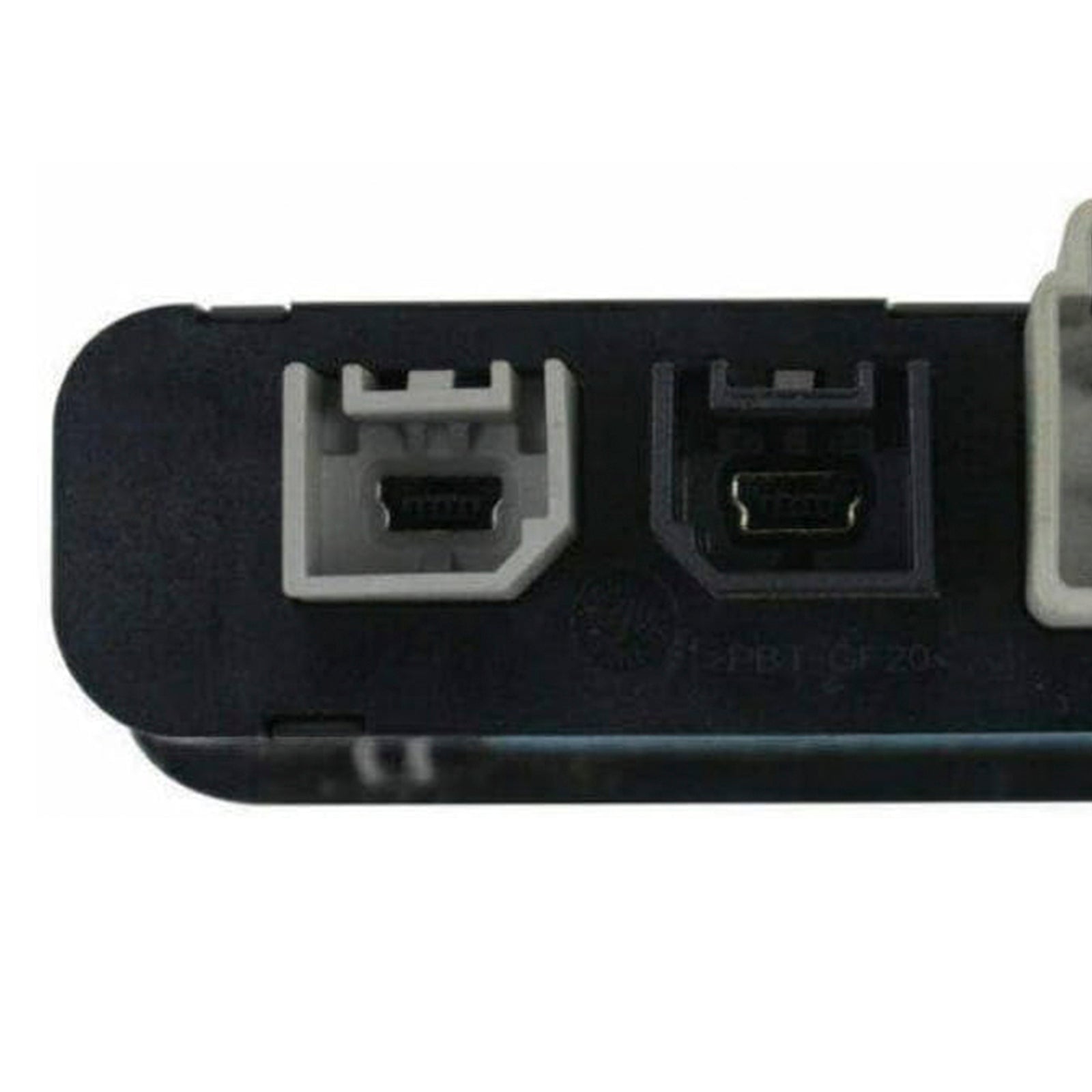 2017-2023 Chrysler Dodge Media Hub USB Port Charging Auxiliary 68294075AA