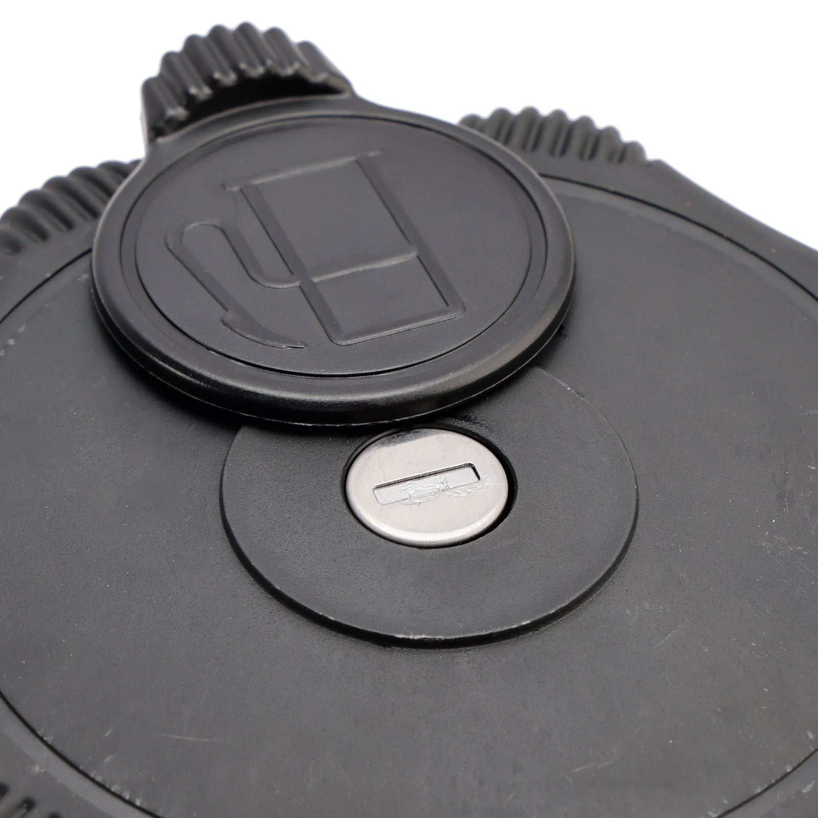 Fuel Tank Cap 7041664 With Keys For Liebherr R924 R944 Kubota U55-4 KX057-4