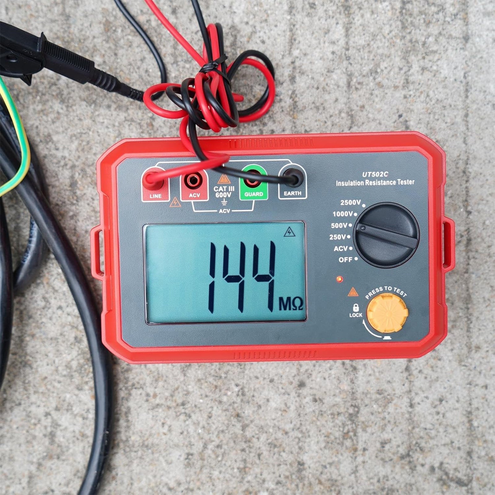 Digital Megohmmeter UT502C Insulation Resistance Tester Multimeter